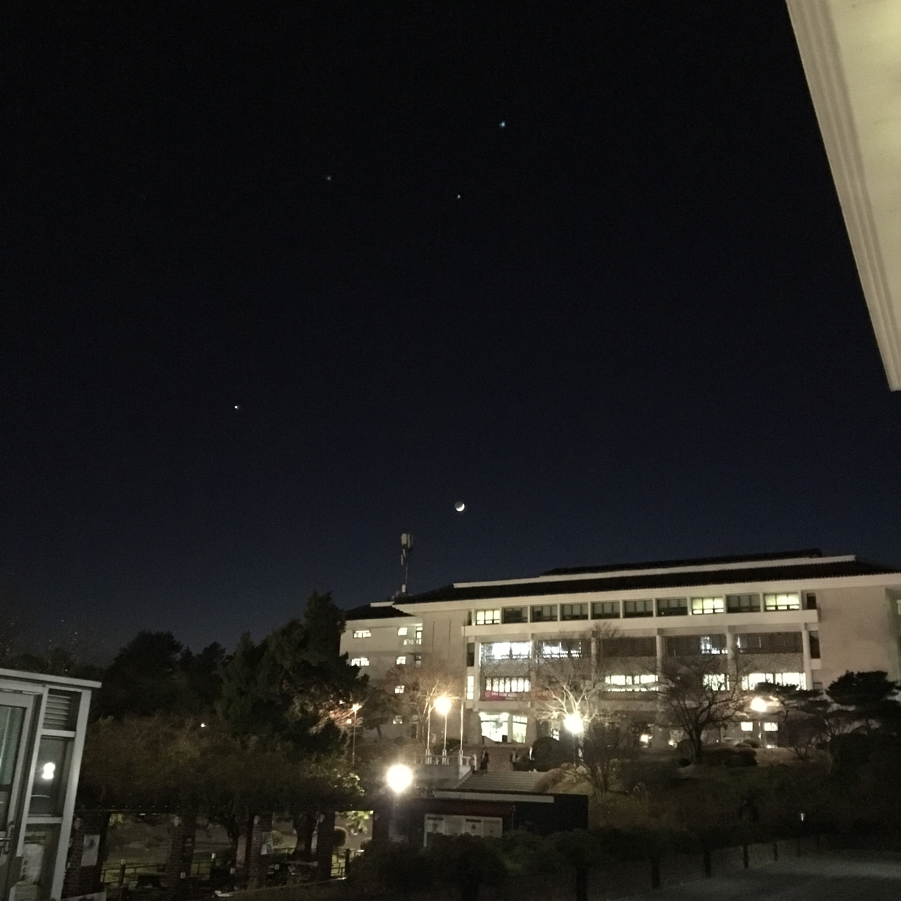 [공모] 달빛이 비추는 동국